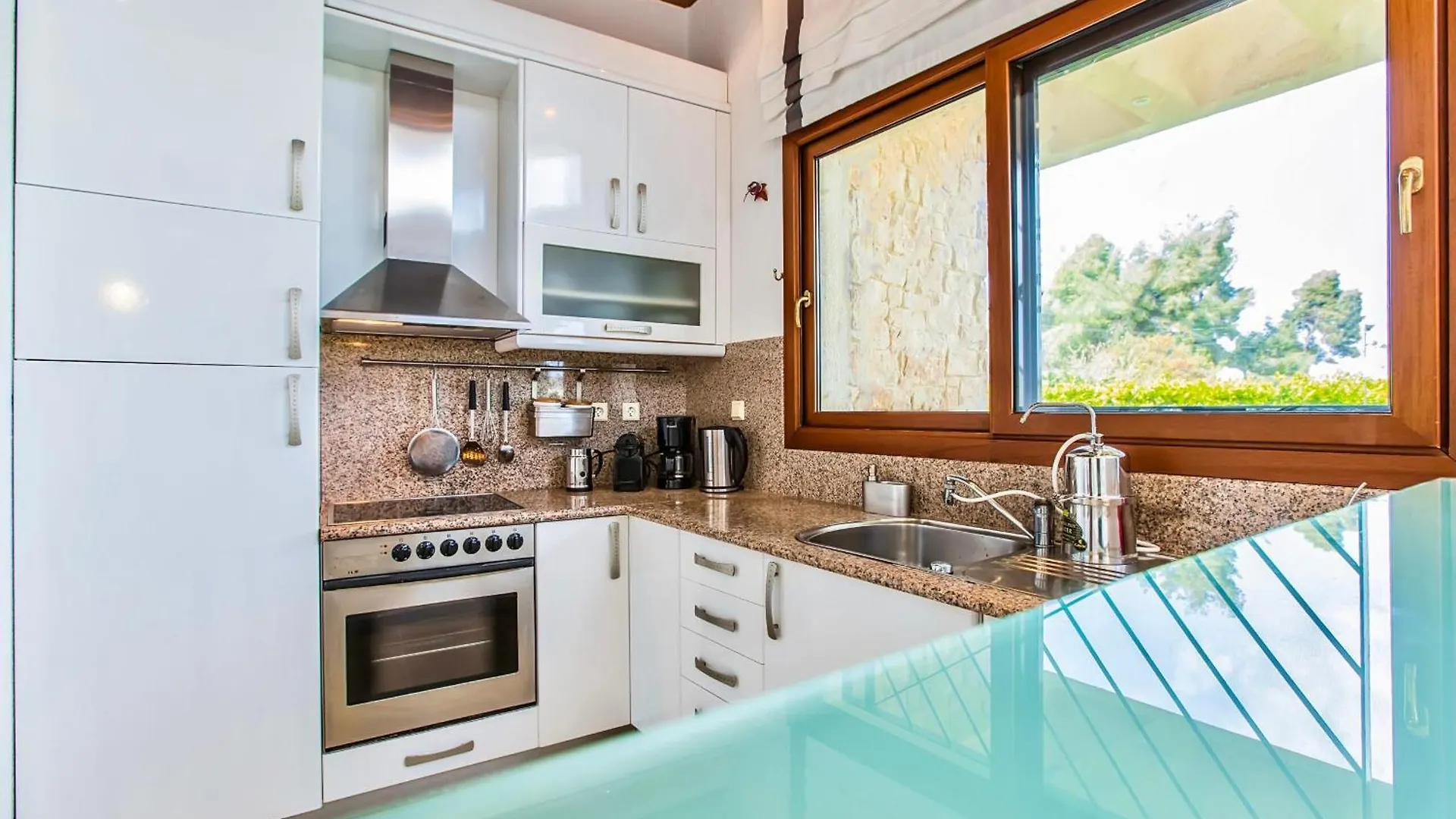 The Sani Jewels, Villa Urania