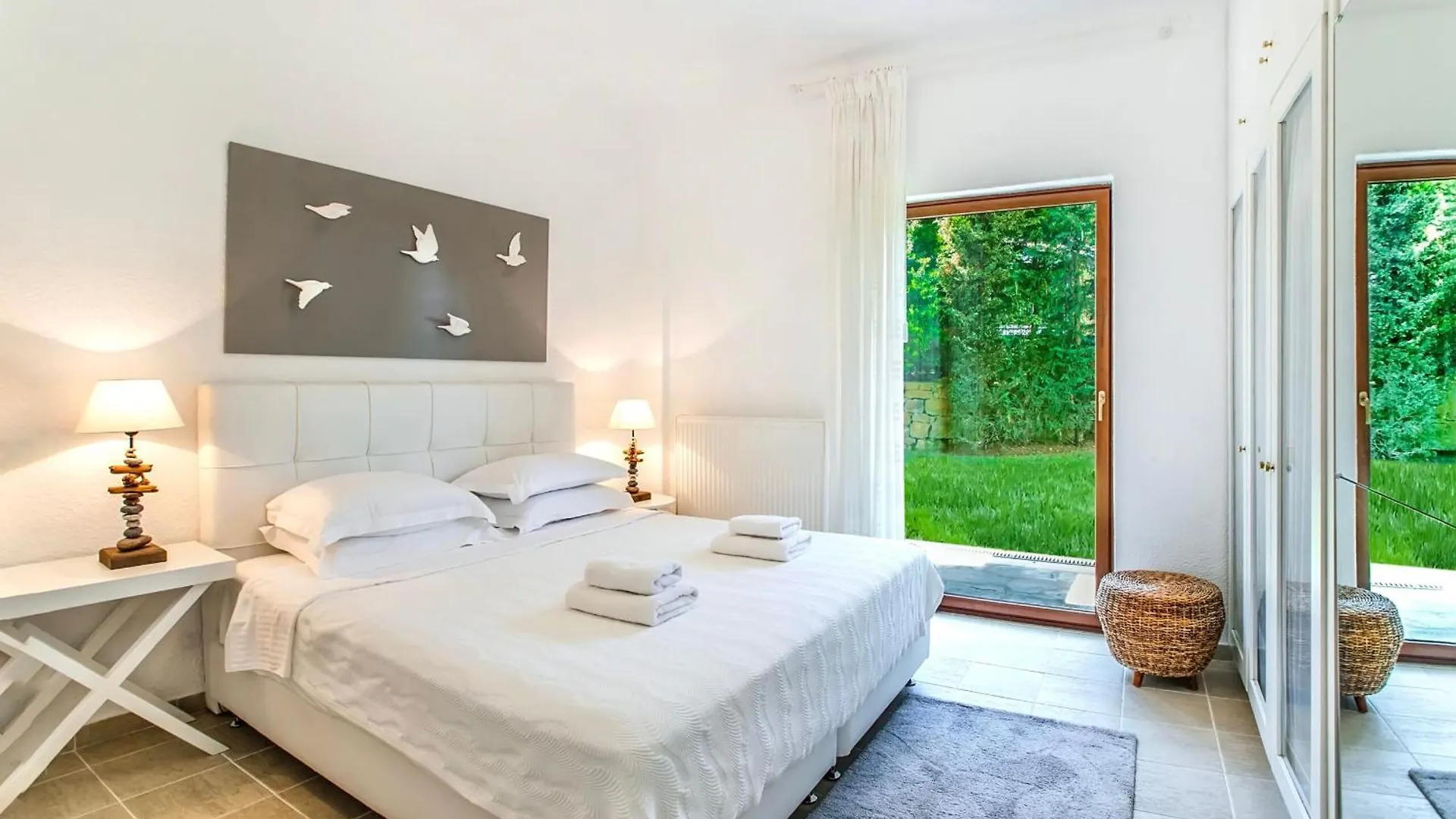 The Sani Jewels, Villa Urania Sani (Chalkidiki)