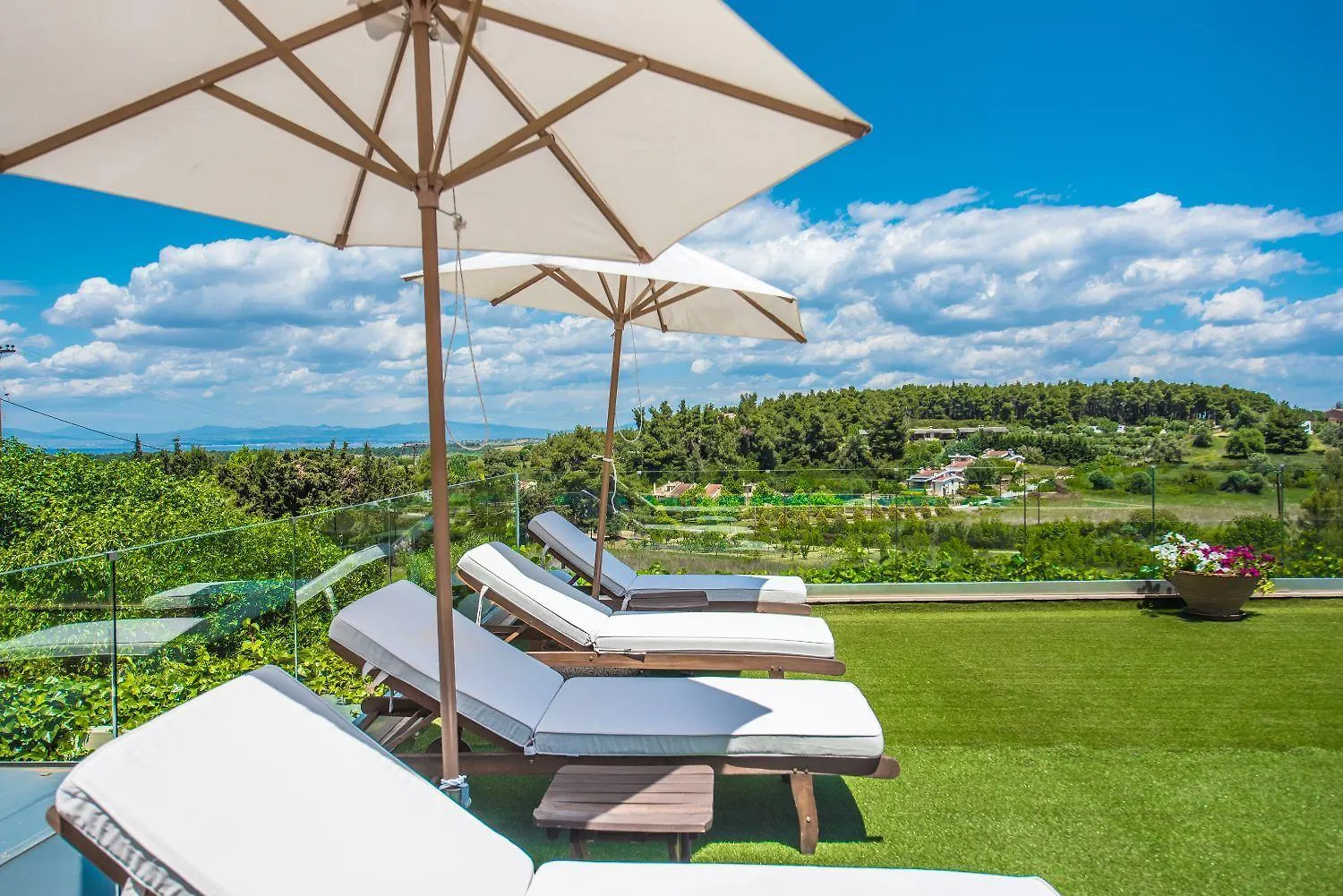 The Sani Jewels, Villa Urania